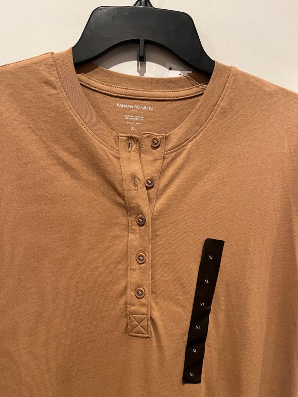 Banana Republic Women’s Tan Brown Henley Short Sleeve Shirt Size XL NWT - Picture 3 of 10